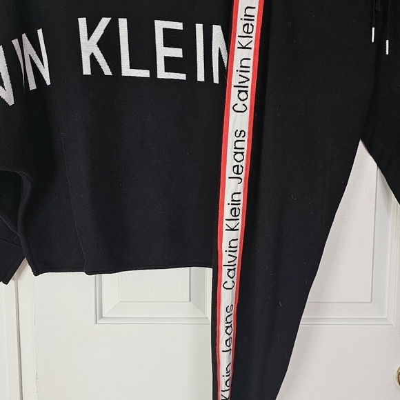 Calvin Klien set - Picture 2 of 8